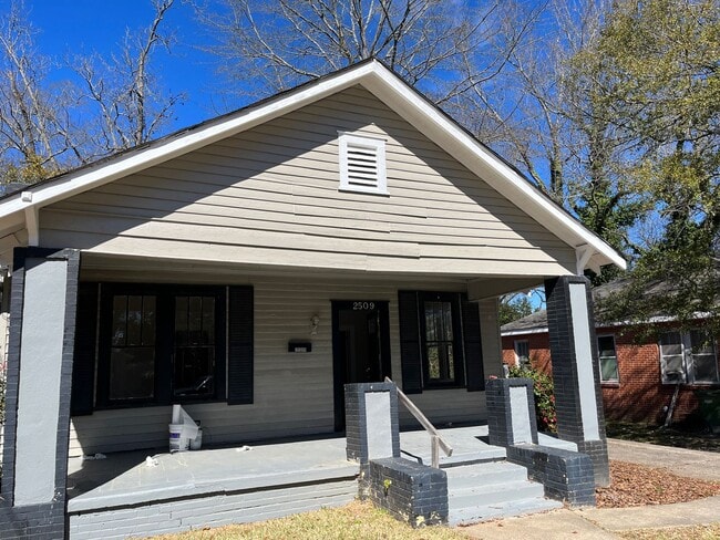 Photo - **AVAILABLE NOW**Total Electric**4 Bedroom...