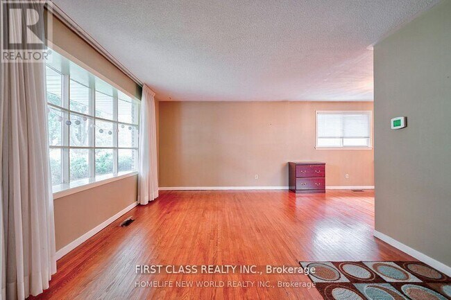 Photo - 24 Markhaven Rd