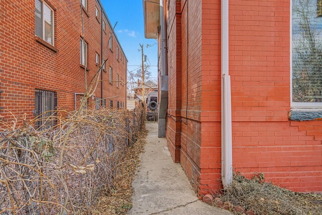 Photo - 1427 Clayton St Unidad The Treehouse