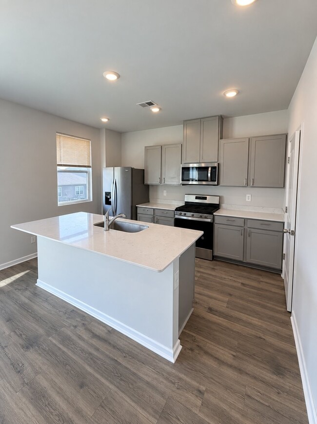 5003 Benelli Dr
