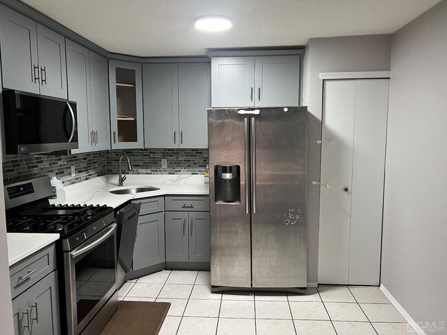 Photo - 262 Kempsey Dr
