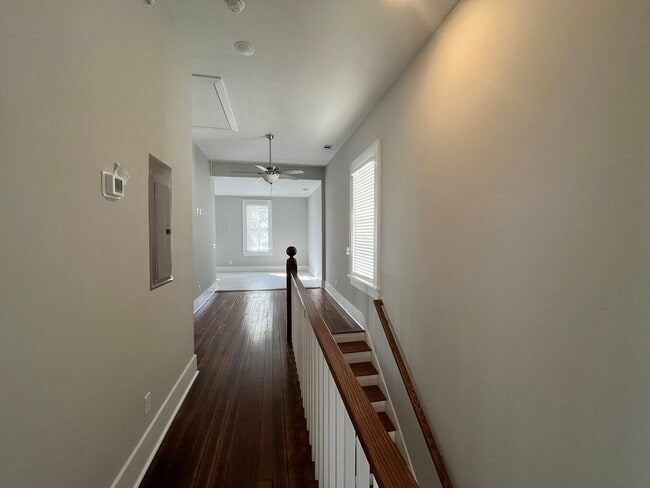 Photo - 3 Bedroom 2 Bathroom with washer/dryer, shared fenced in yard