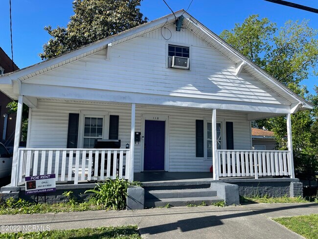 Photo - 110 E 11th St House