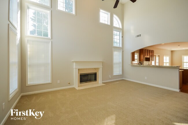 Photo - 1382 Fall River Dr