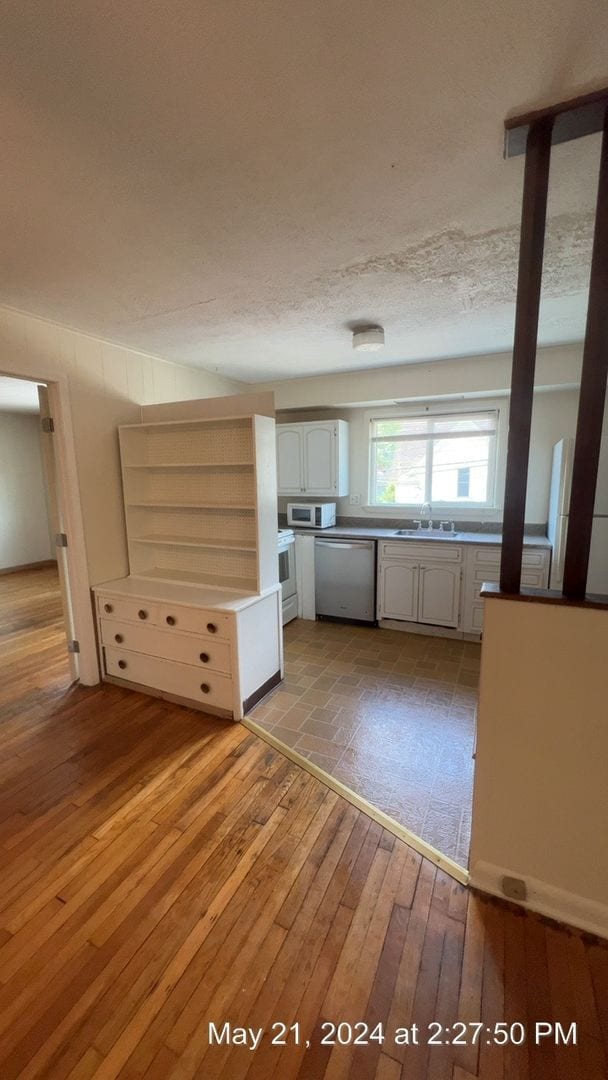 Building Photo - 764 Garrison Ave Unit Down. A Rental