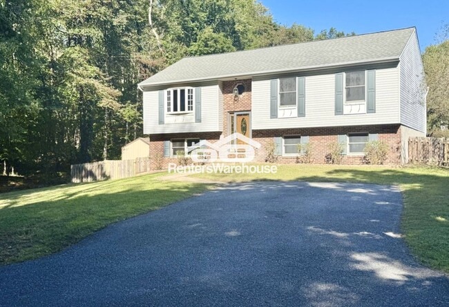 Photo - 6435 Williams St