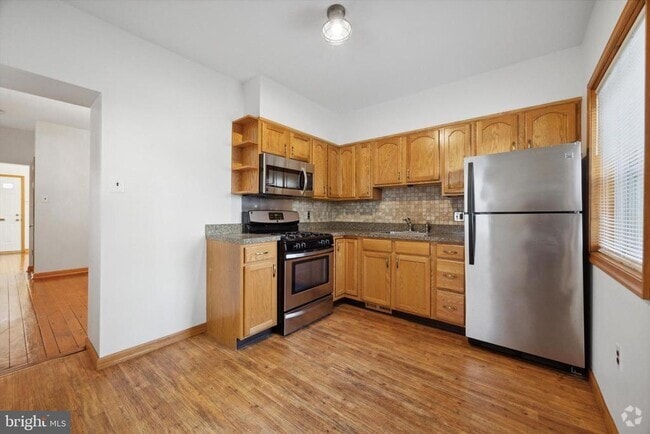 Building Photo - 1523 E Hewson St Rental
