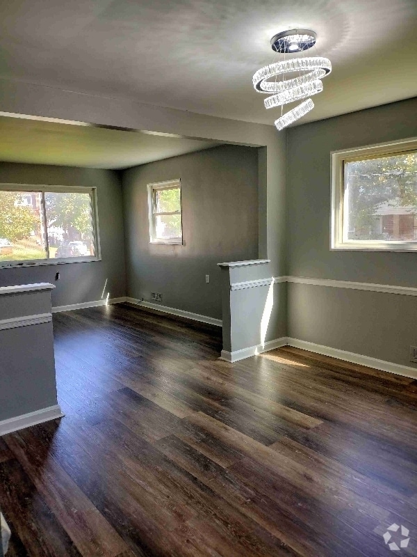 Building Photo - 4015 24th Pl Rental