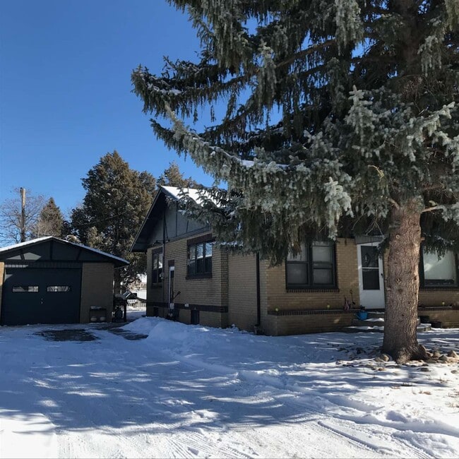 Photo - 1702 Dotsero Ave