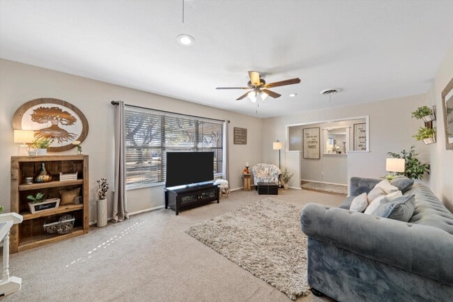 Photo - 5601 Westlawn Dr