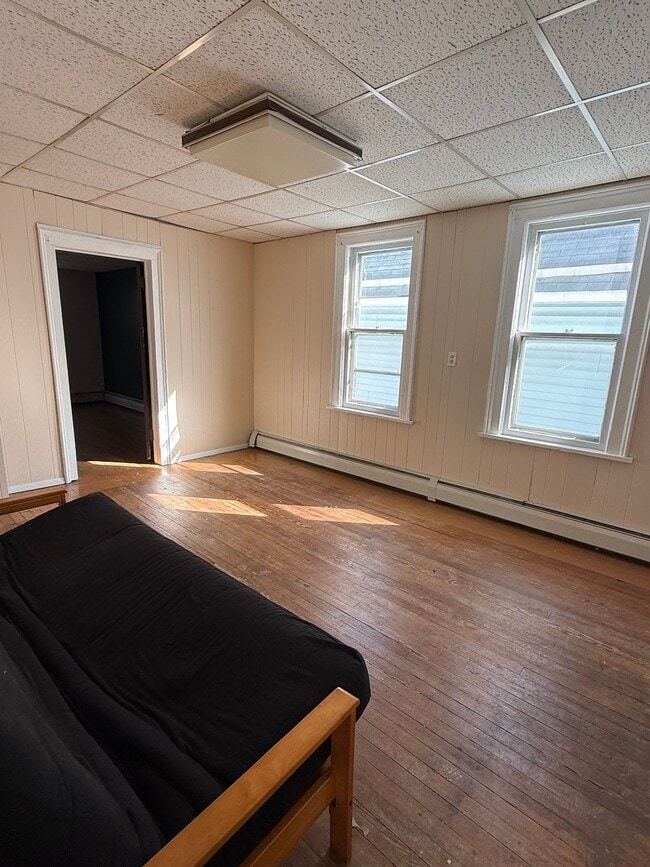 Photo - 70 Reservation St