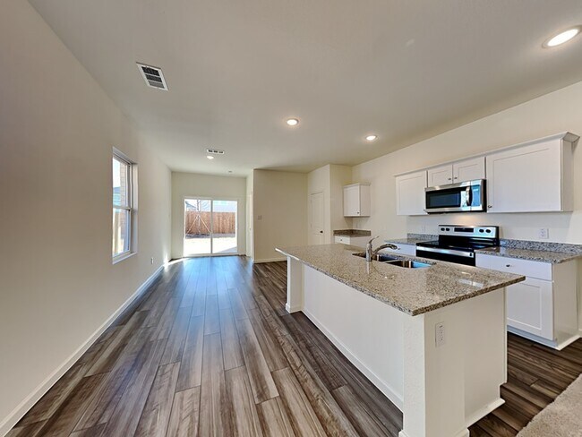 Photo - 617 Colgate Cir