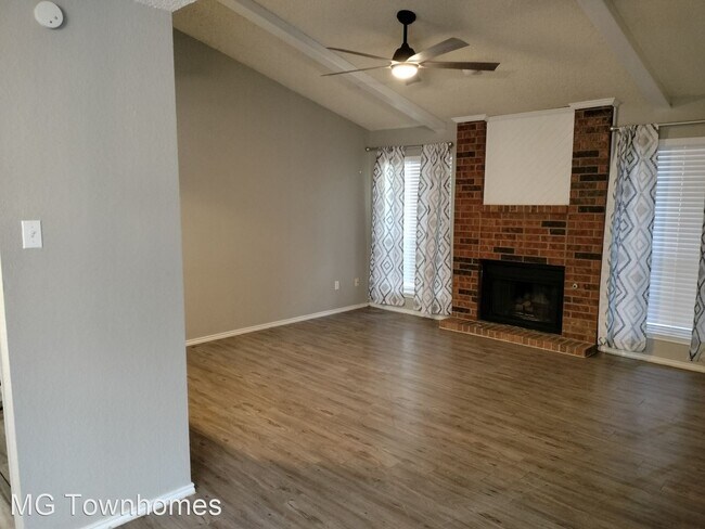 Photo - 2 br, 2 bath House - 5557 93rd St