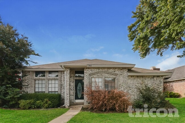 Building Photo - 992 Mauve Dr