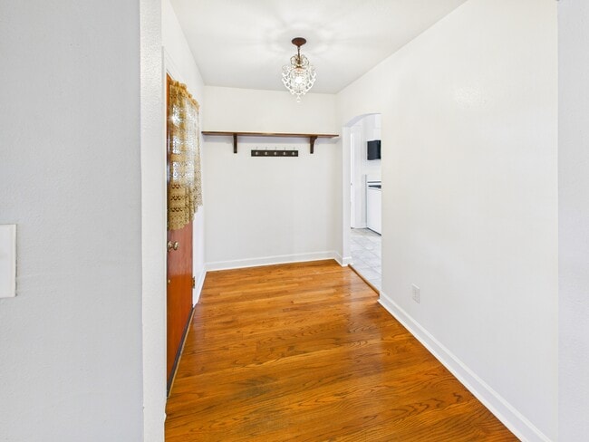 Photo - 1206 E 30th St