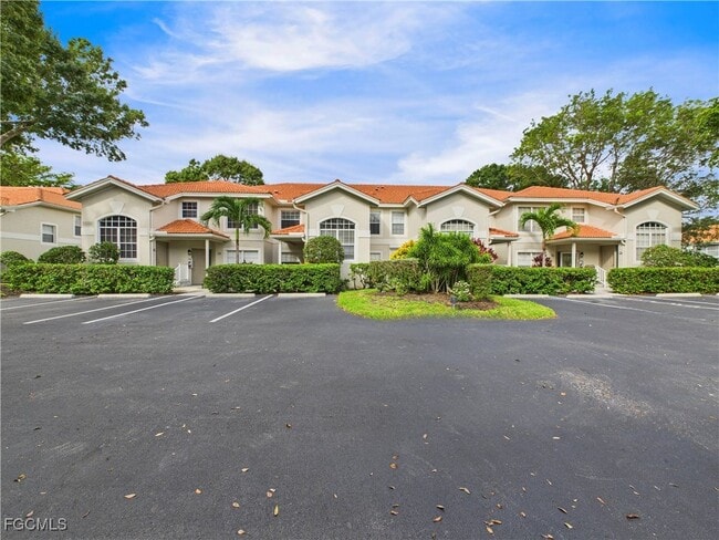 Building Photo - 7435 Plumbago Bridge Rd Unit K201
