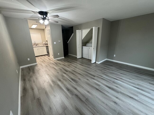 Photo - 2020 Evans Rd