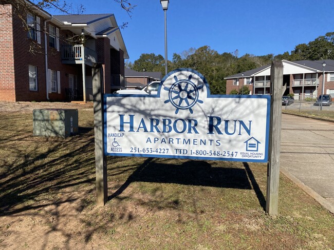 Harbor Run - Harbor Run Apartments