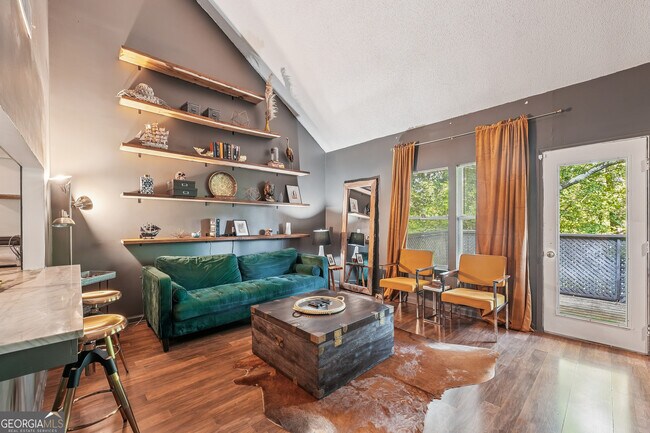 Photo - 502 Ivy Green Ln SE