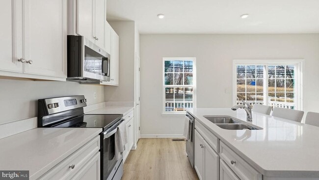 Photo - 1790 Scenic Lp