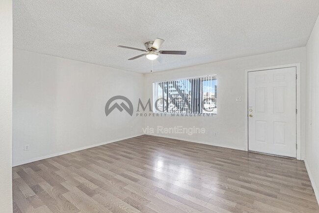 3810 N Maryvale Pkwy