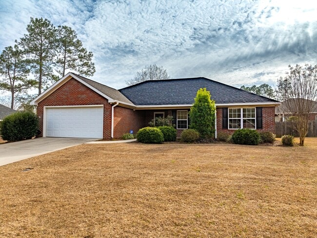 Building Photo - 105 Cypress Ridge Rd