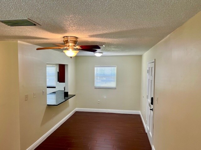 2550 SE 15th Ave Unidad D
