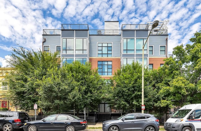 Building Photo - 340 Adams St NE Unit 302