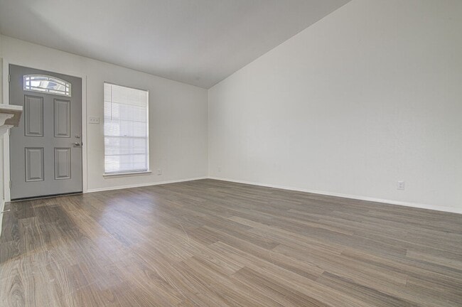Photo - 1936 Nicole Cir Unit A
