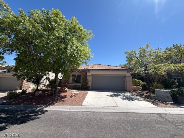 Building Photo - 11789 Golden Moments Ave