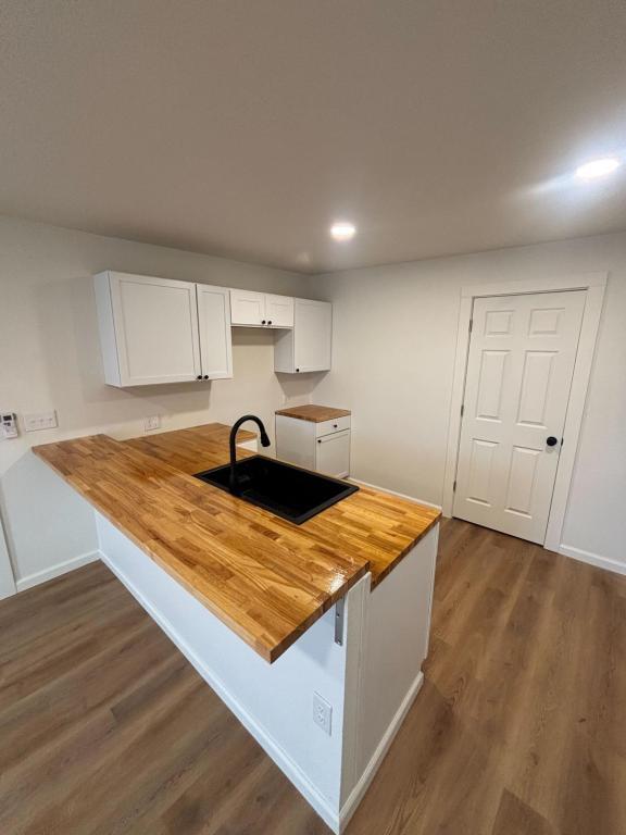 Photo - 1396 Cranfield Rd