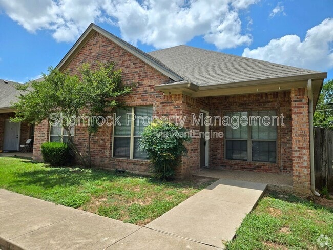 Building Photo - 2109 Columbus Ave Rental