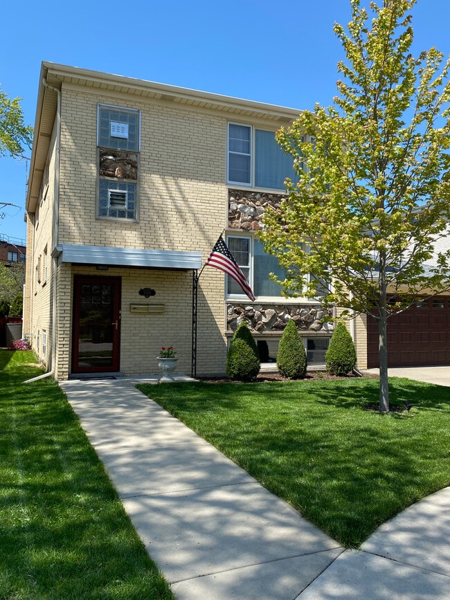 Building Photo - 2054 Parkside Dr Unit 1 Rental