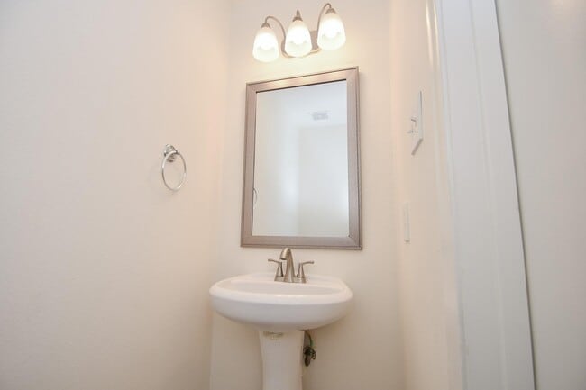 Photo - 20638 Patriot Park Ln