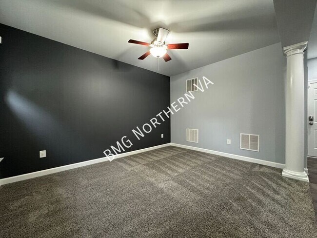 Photo - 10673 General Kirkland Dr