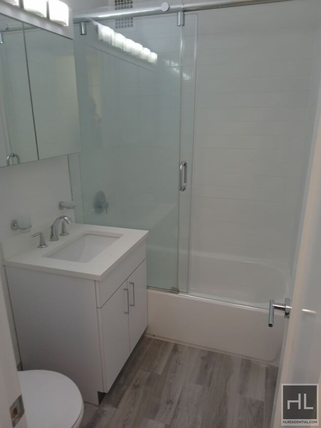 Photo - E 81st St Unit 5C