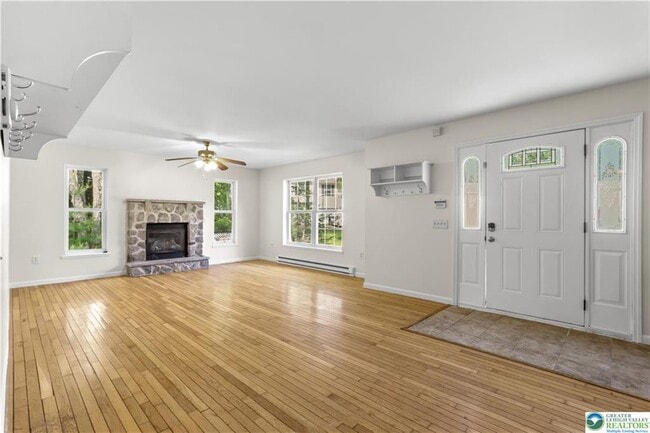 Photo - 1229 Fern Dr