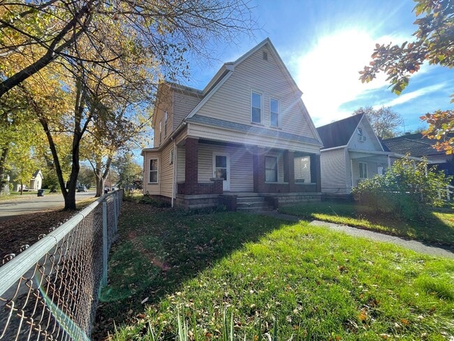 Building Photo - 231 N 23rd St Rental