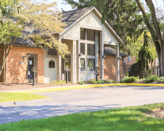 Leasing Office