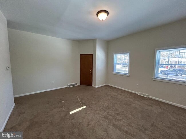 Photo - 534 Park Ave