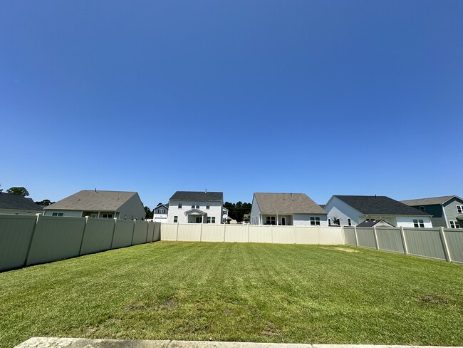 Photo - 757 Lambeth Ln