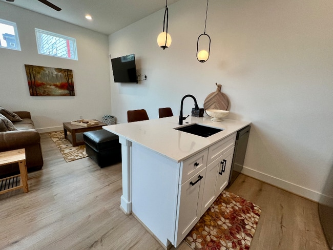 Photo - 203 Danna Ln Unidad 203 Danna Lane #D, Houston, TX 77009