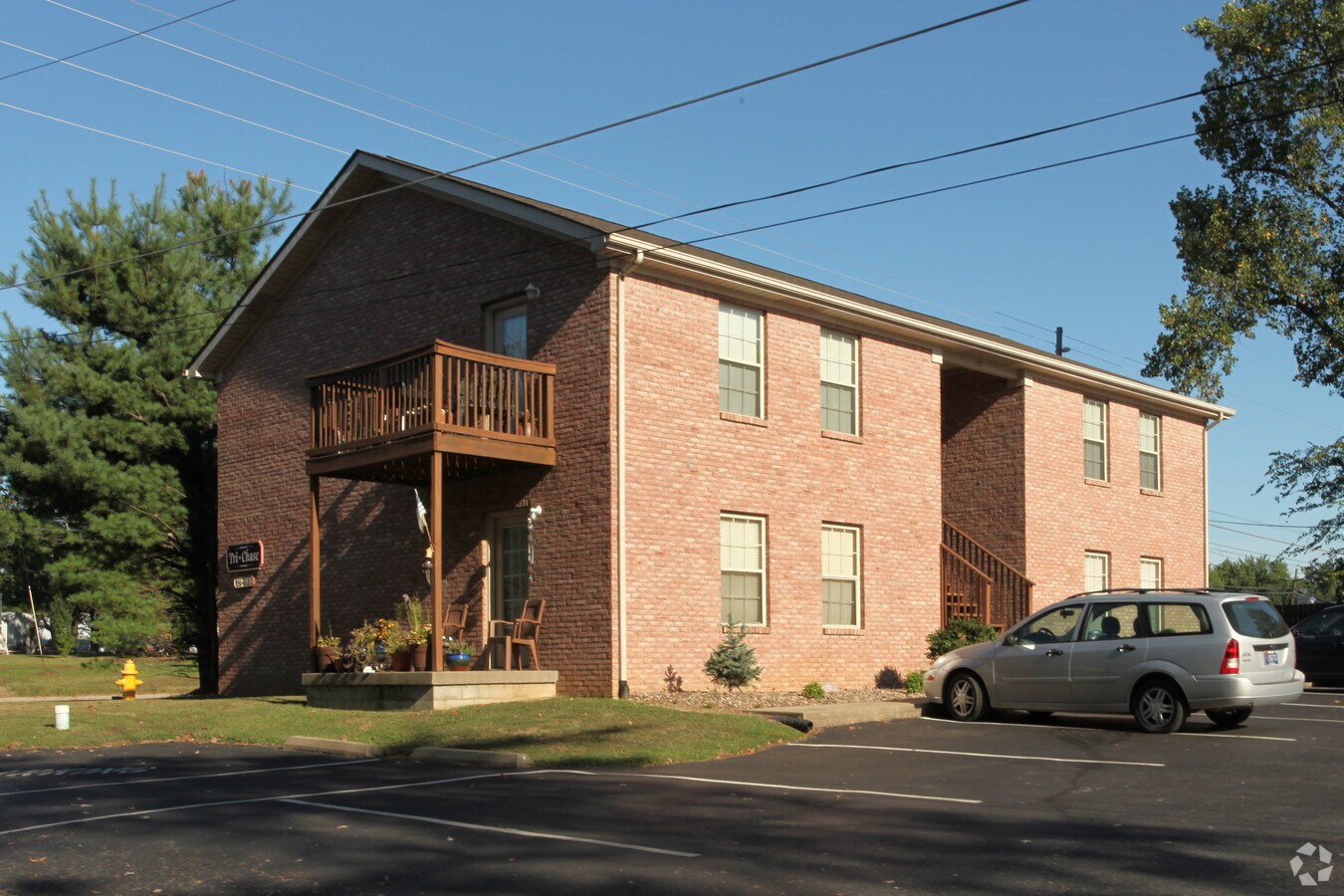 Tri-Chase - Tri-Chase Apartments