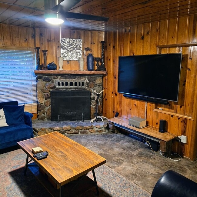 Photo - Mountain Retreat in Boulder Bay