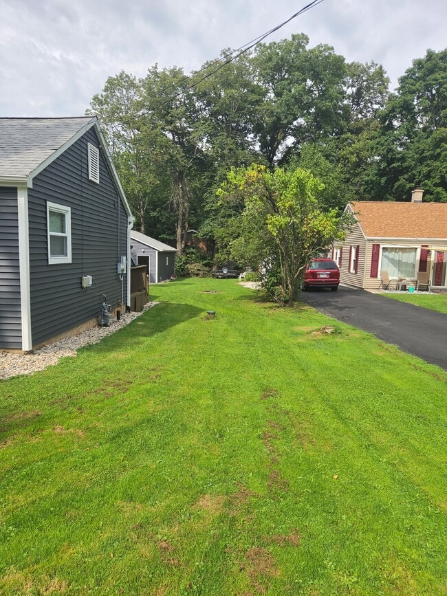 S64W18474-w18474 Topaz Dr