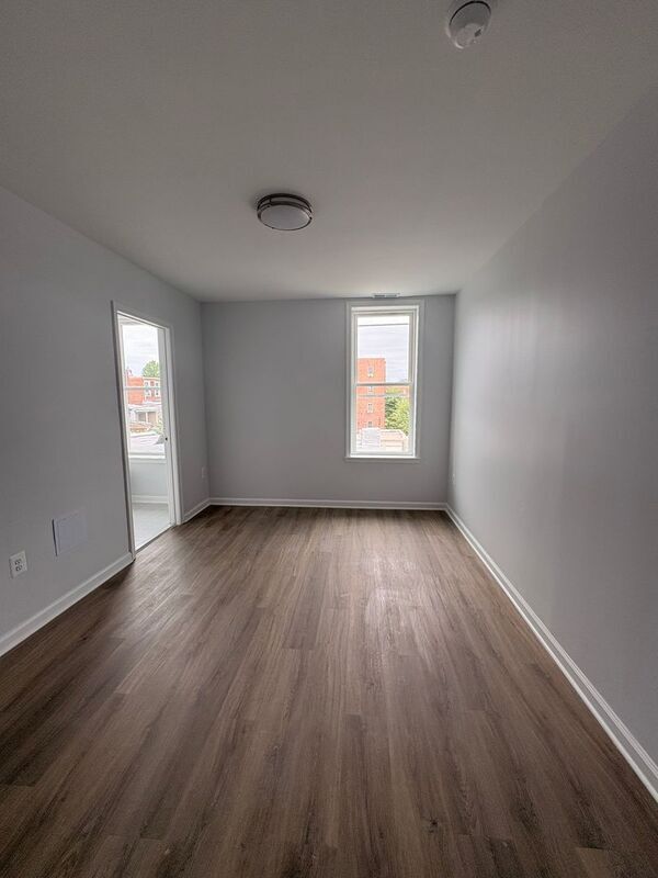 Photo - 2633 N Charles St Unit 3