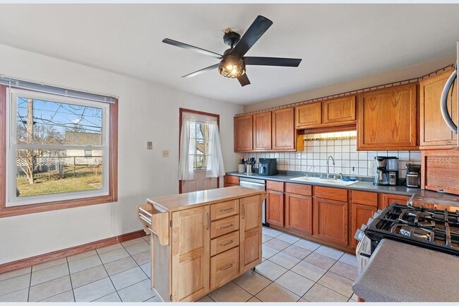 Photo - 508 Kenyon Ave