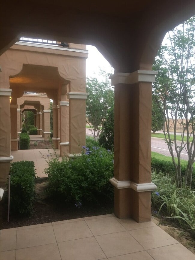 2646 Bella Vista Dr