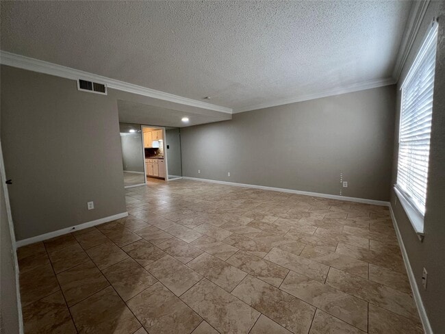 Photo - 10134 Emnora Ln