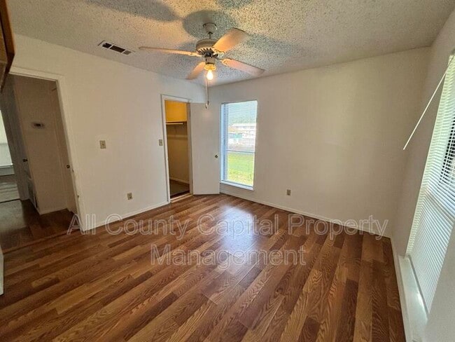 Building Photo - 249 Craddock Ave Unit D